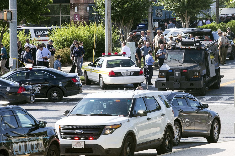 Al menos cinco muertos deja tiroteo en oficinas de periódico local en Maryland