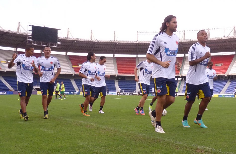 Colombia entrenó por primera vez con el grupo completo de jugadores