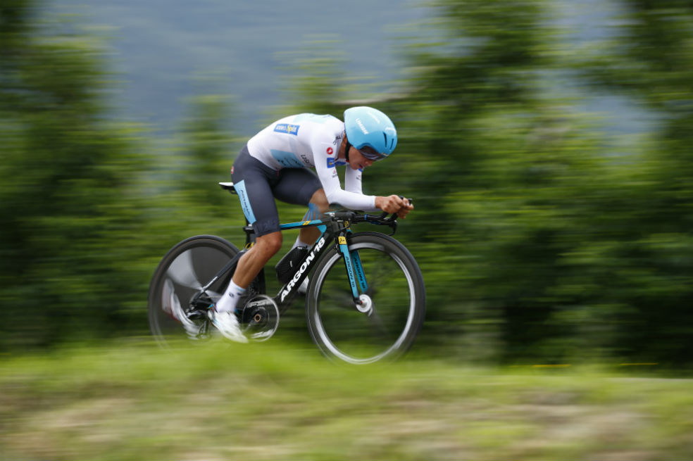 Miguel Ángel López aumenta su ventaja en la clasificación de jóvenes del Giro