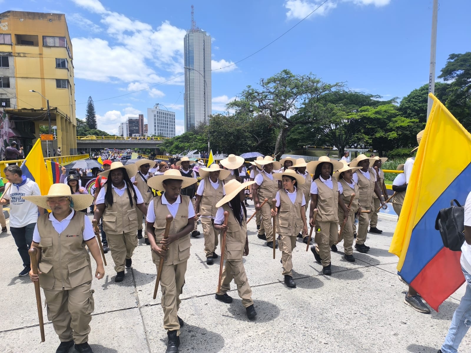 En el Oriente de Cali, las mujeres convirtieron el cuidado en una Guardia Urbana Afro