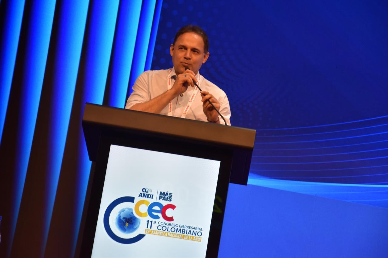 Hay que restablecer disciplina y responsabilidad en el ejercicio del gobierno: Henríquez