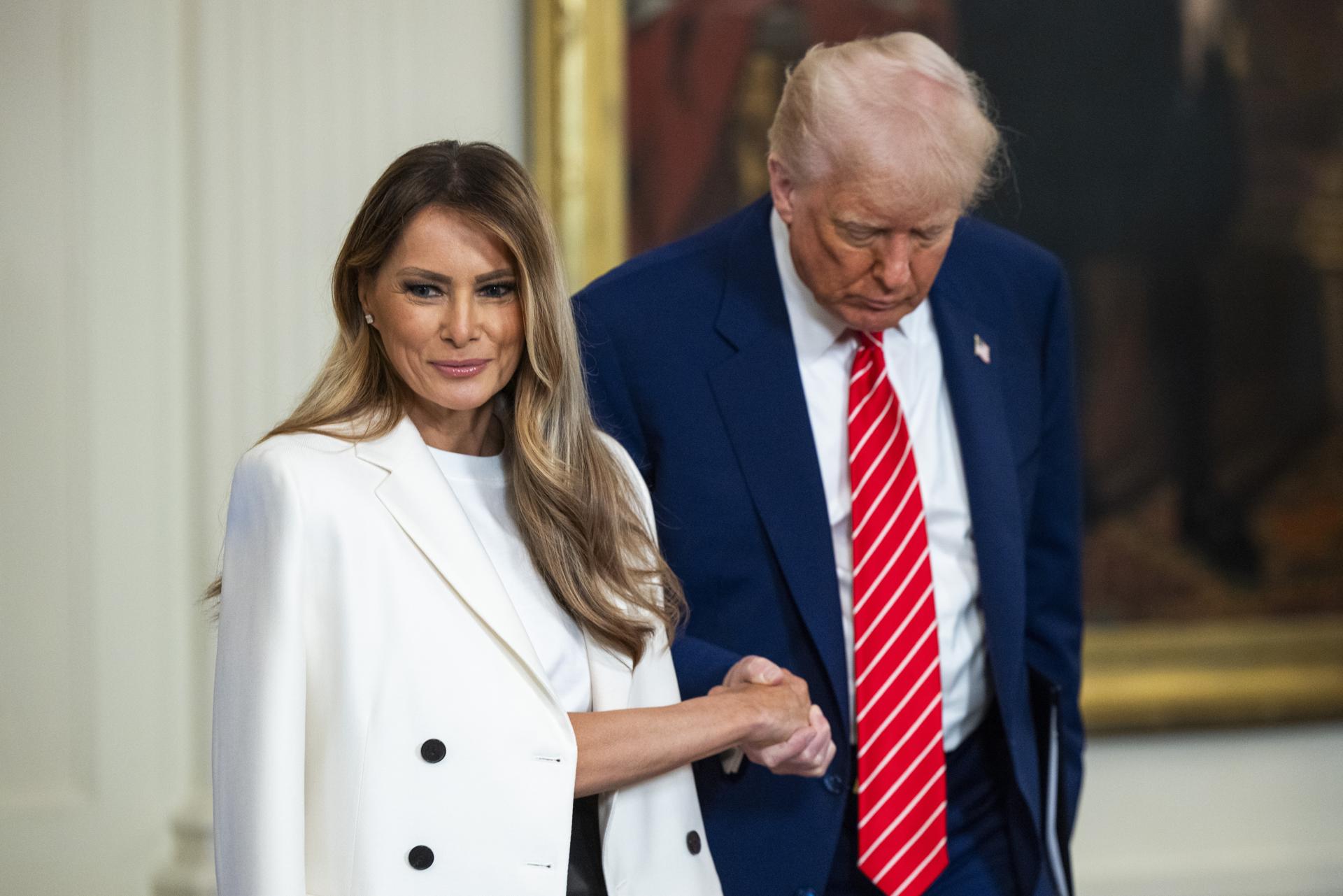¿Dónde está Melania? Una pregunta delicada en la Casa Blanca
