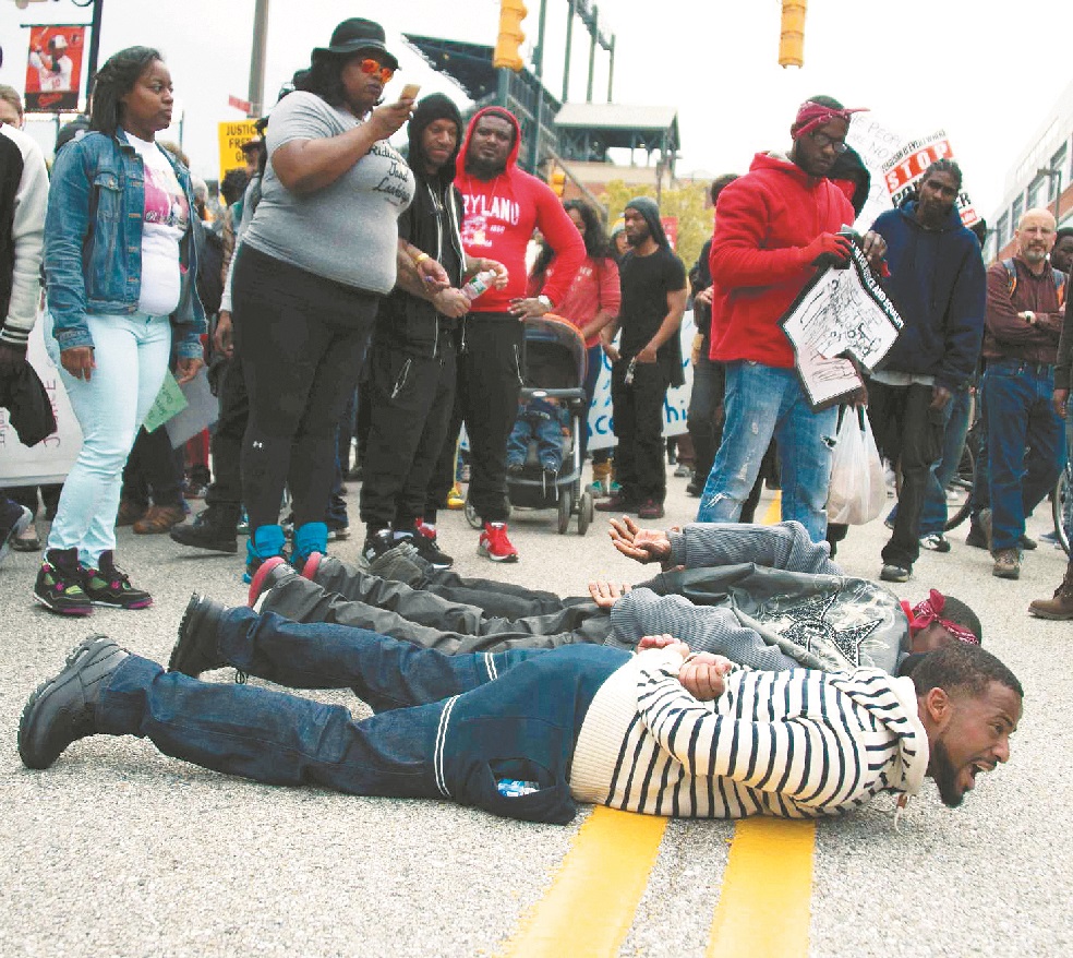 Manifestaciones contra la policía en las calles de Baltimore. /AFP