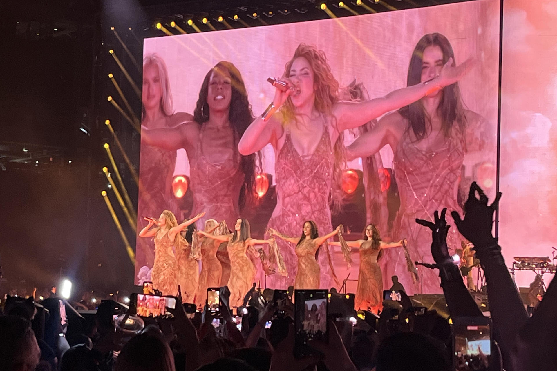 Shakira reaccionó a fallas técnicas en sus conciertos en EE.UU. “No sé qué pasa”