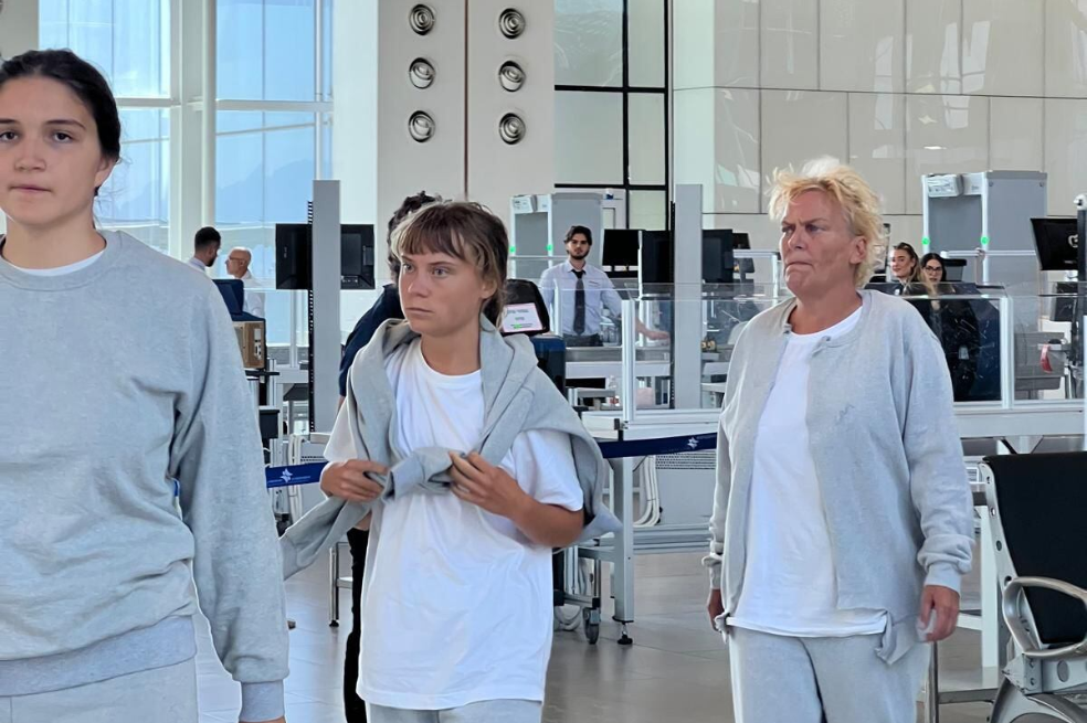 Israel deporta a otros 171 activistas de la flotilla a Gaza, entre ellos a Greta Thunberg
