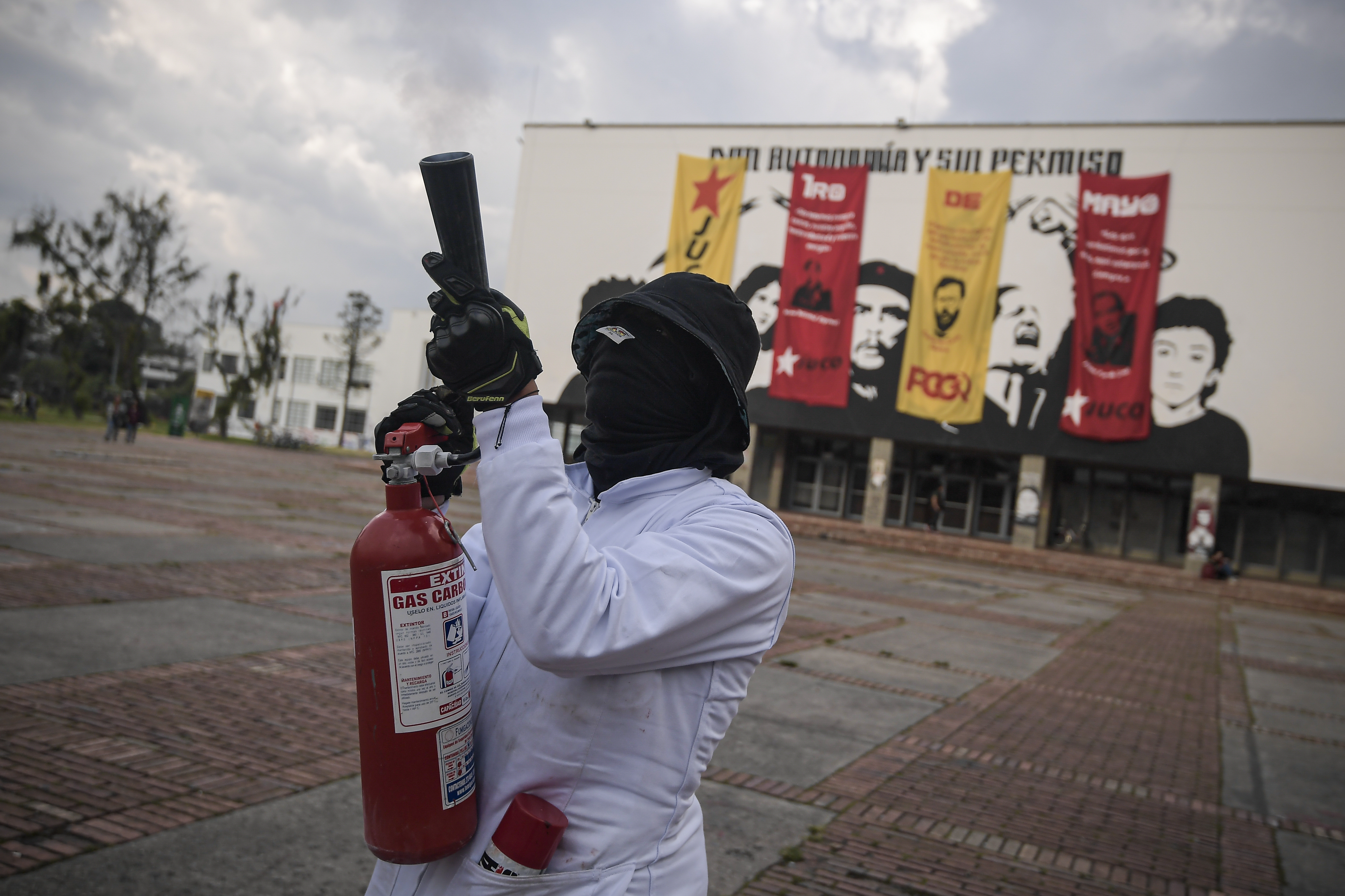 Manifestación Universidad Nacional, Incendio Estación de Transmilenio