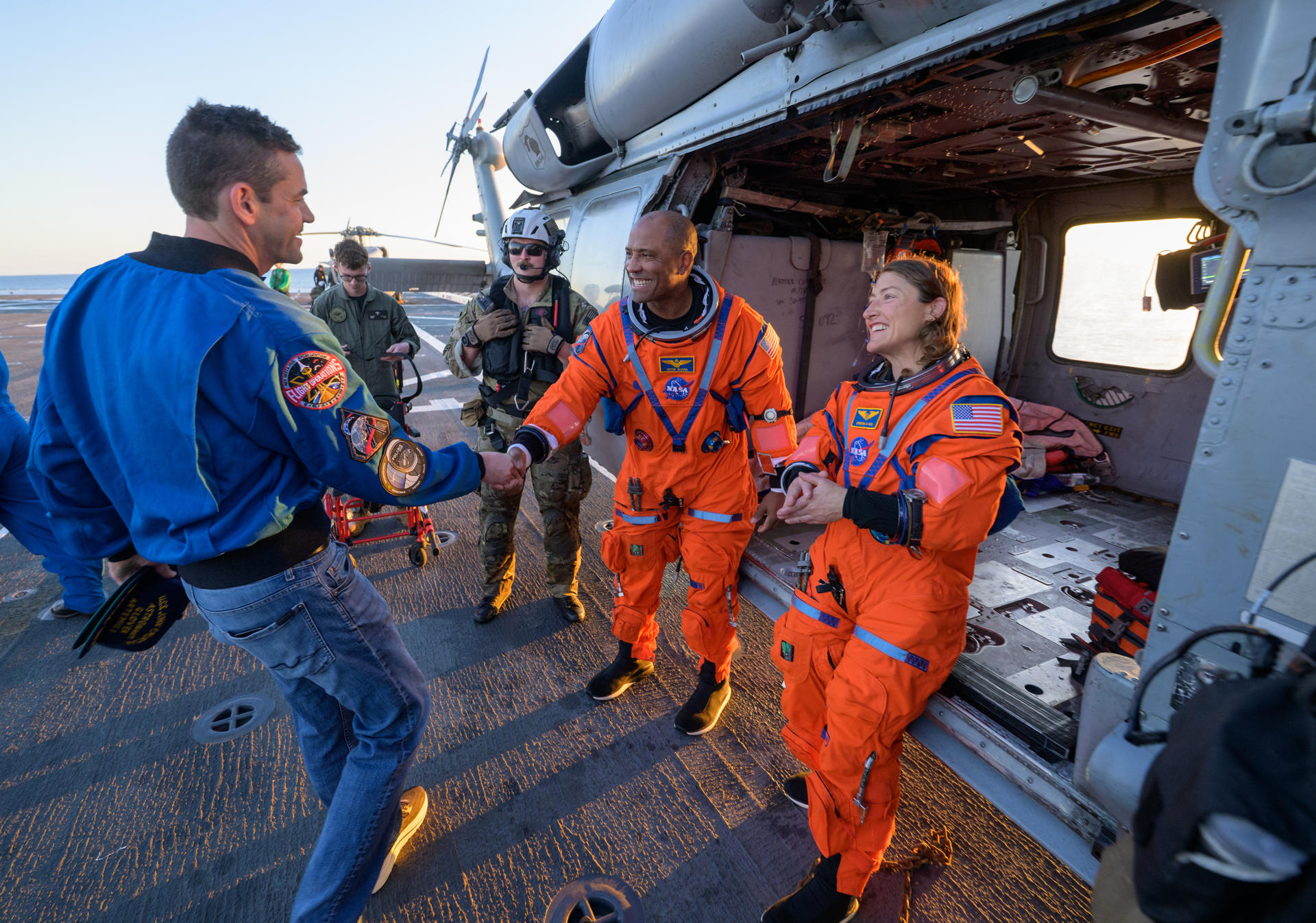 Misión exitosa: los astronautas de Artemis 2 regresan a la Tierra en excelentes condiciones