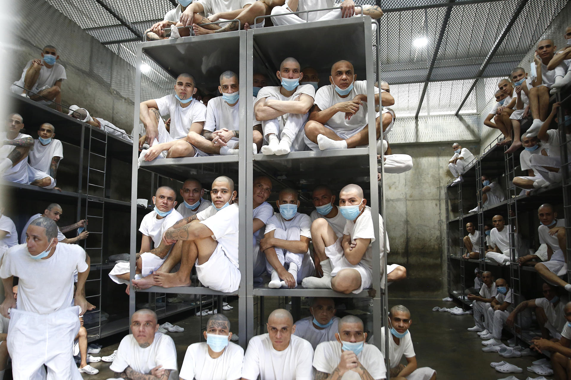 El Salvador abre juicio masivo contra líderes de la Mara Salvatrucha
