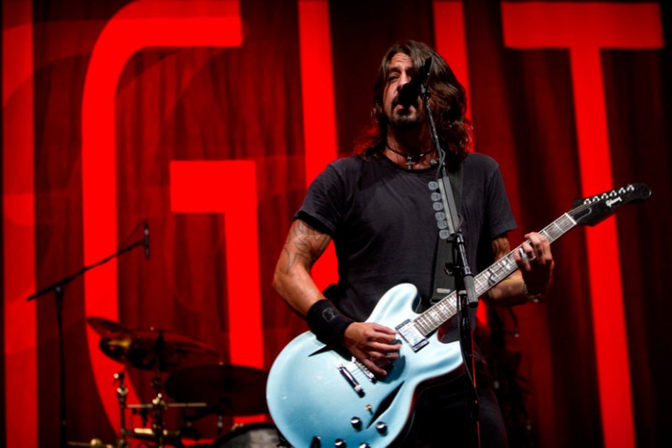 Vocalista de Foo Fighters se estrena como director