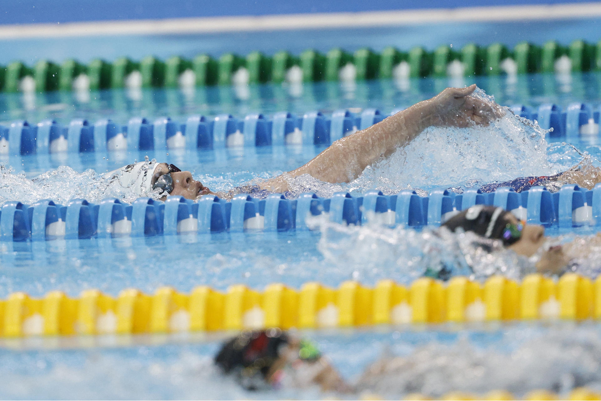 Bogotá abre cursos gratuitos de natación en tres Centros Felicidad: conozca cómo inscribirse