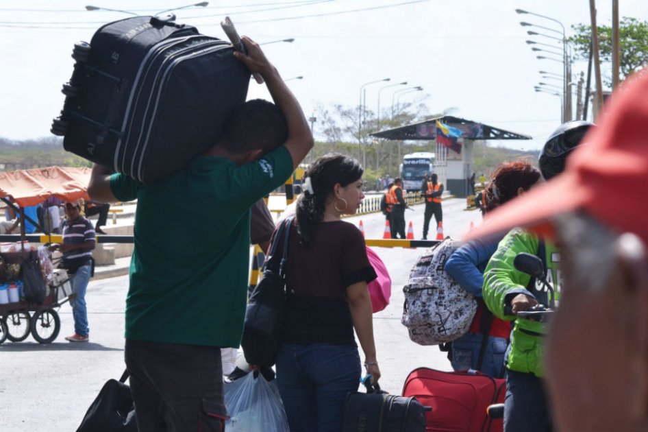 Crisis entre Colombia y Venezuela debe ir a Corte Internacional de Justicia: exjuez español