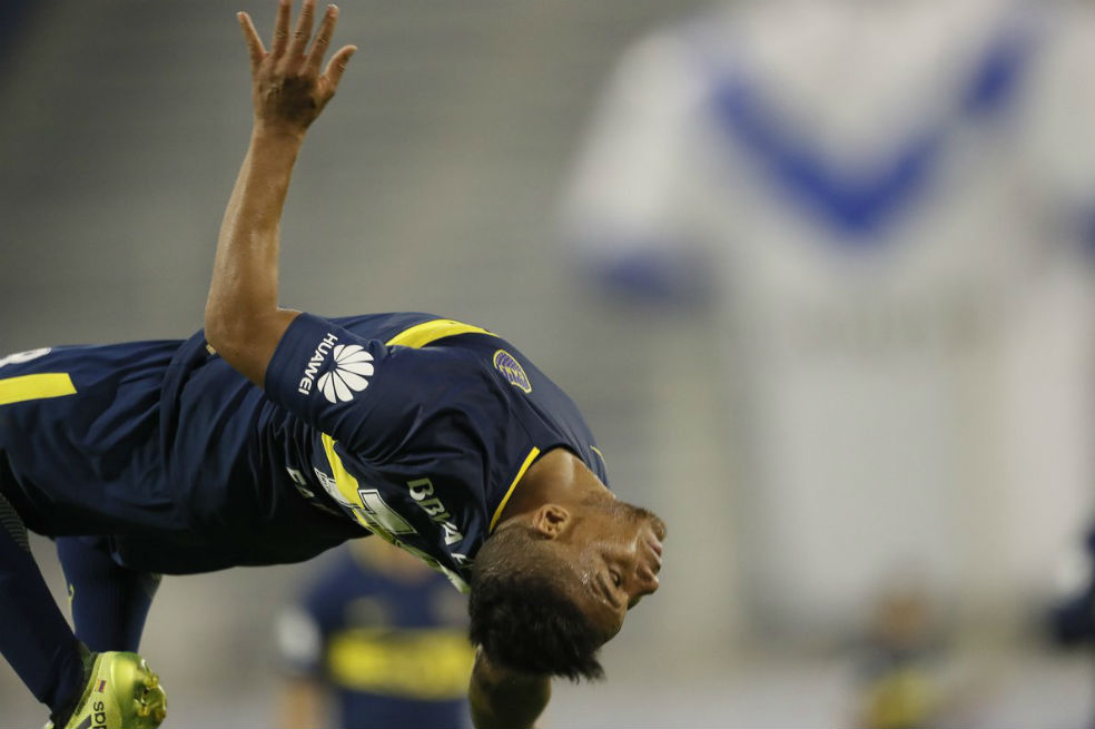 Fabra, elegido como el mejor defensor del mes de septiembre en la liga de Argentina