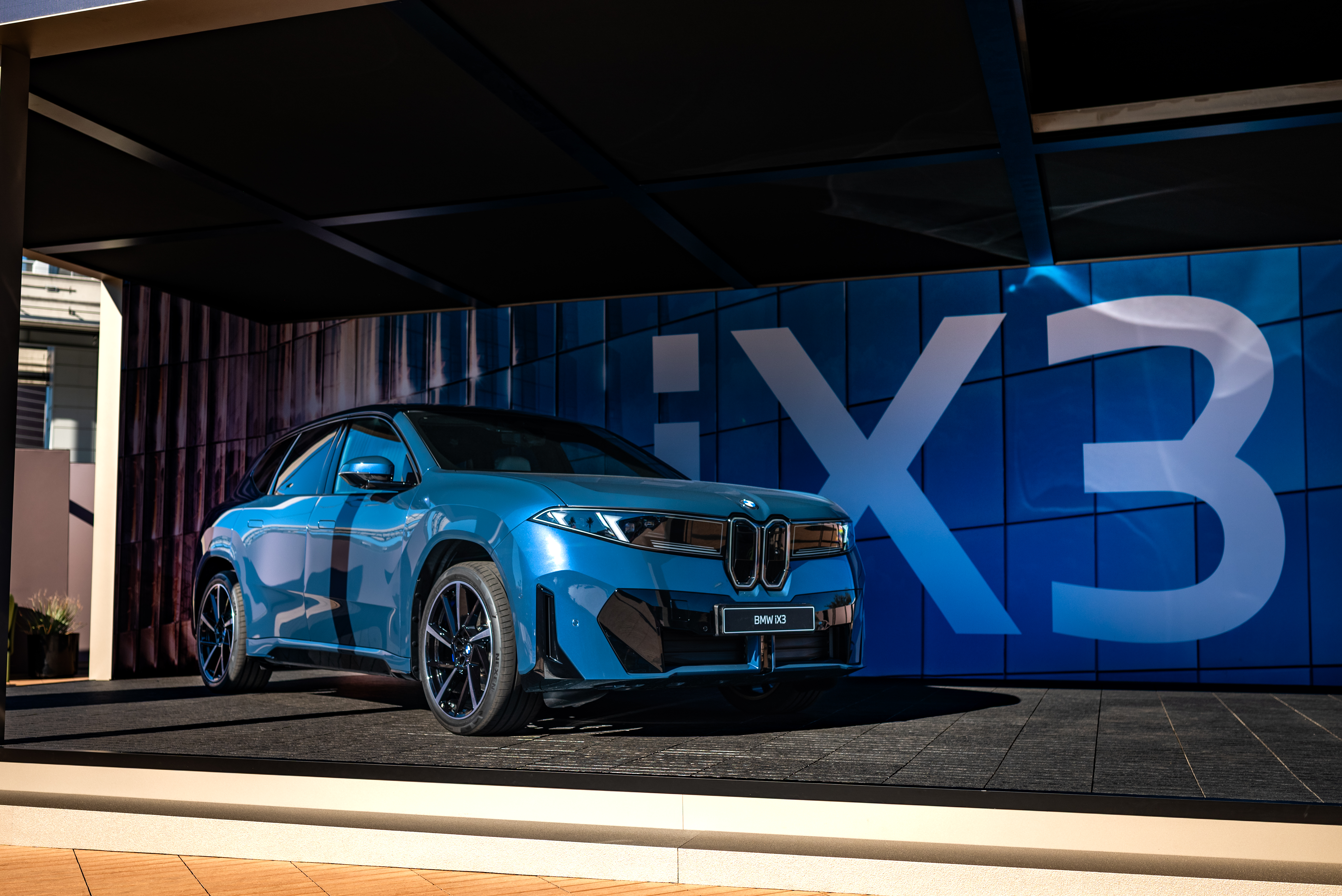 BMW iX3: el carro eléctrico que reúne inteligencia artificial y conducción asistida