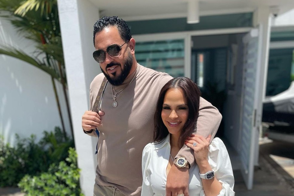 Video: Natti Natasha tiene una “cita de amor” con Raphy Pina desde la cárcel