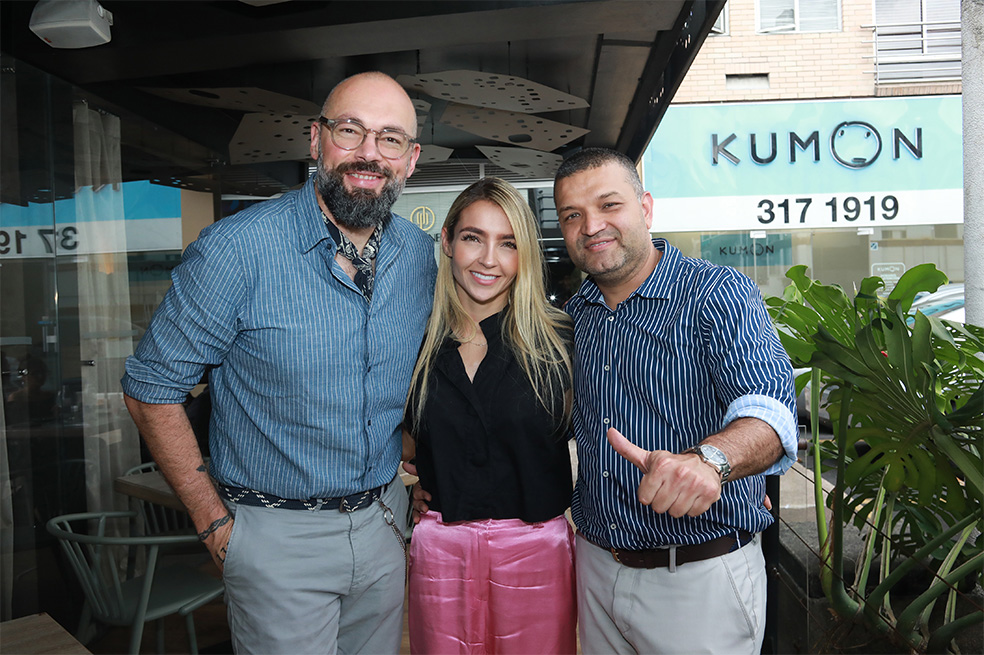 Paola Jara y Santiago Cruz en Pereira. Así se viven las Fiestas de la Cosecha.