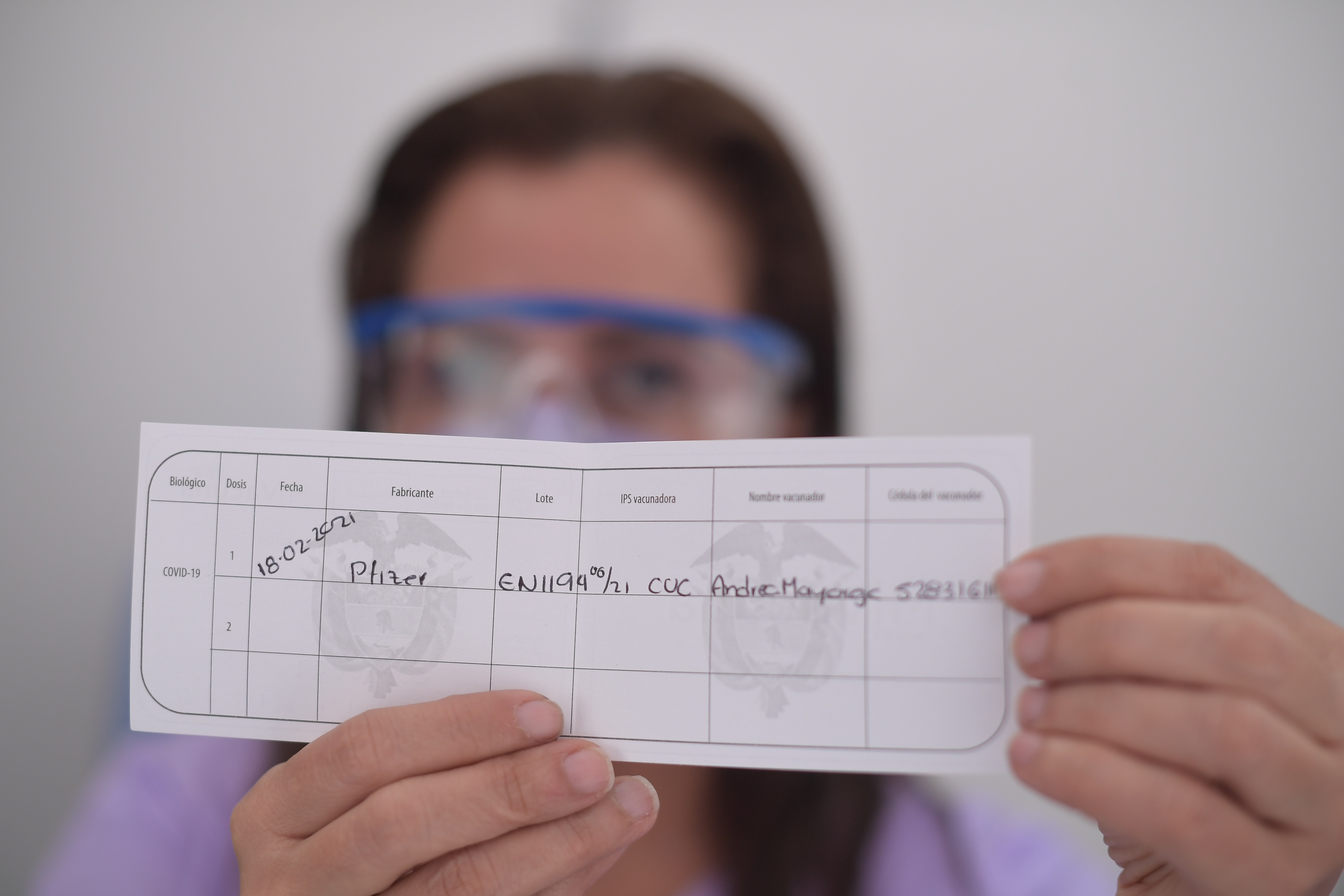 Inicio del proceso de vacunación contra Covid-19, al  personal de la salud en Bogotá.