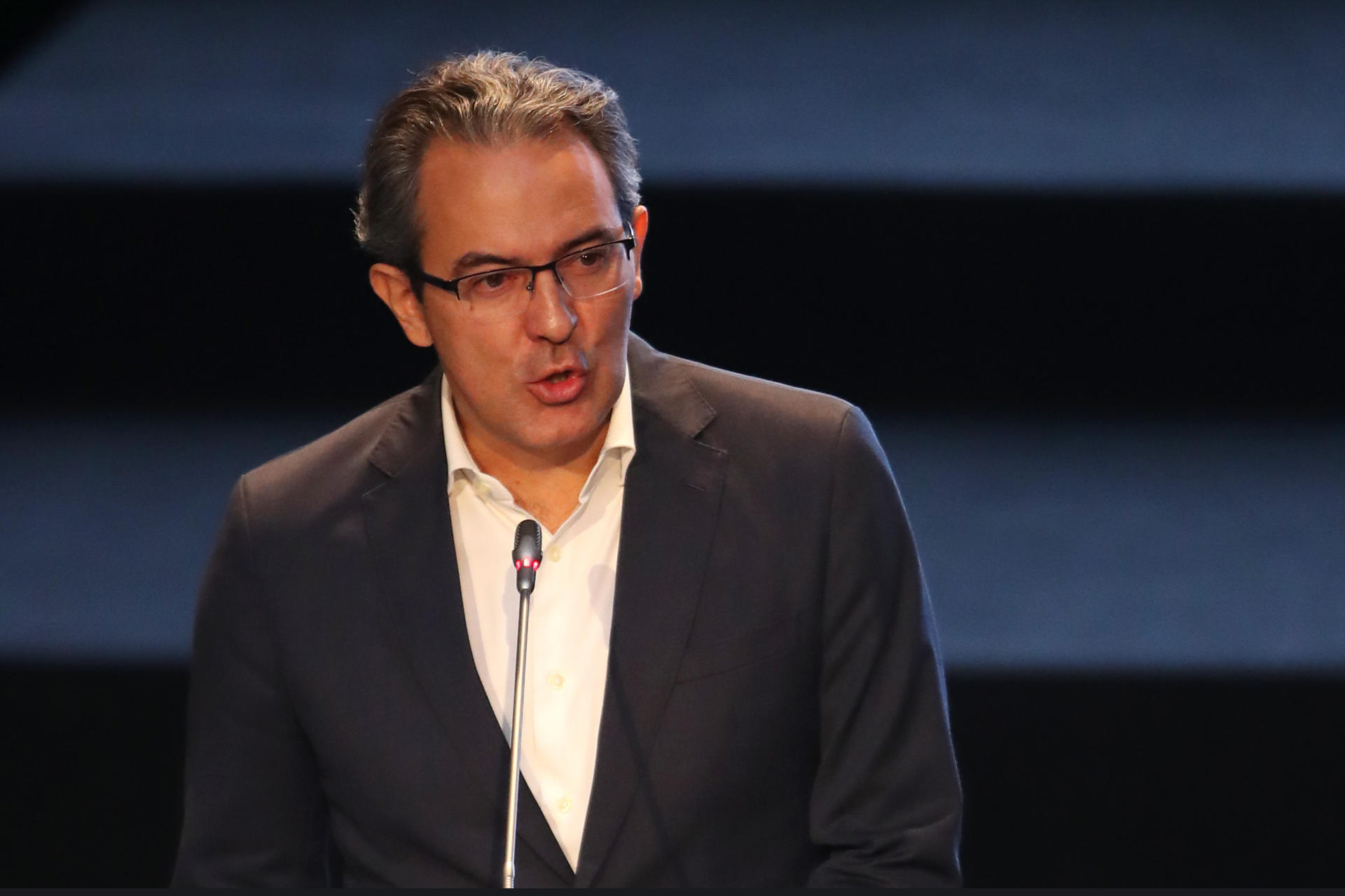 Juan Gabriel Vásquez: “Leemos para mirar el mundo con ojos prestados”