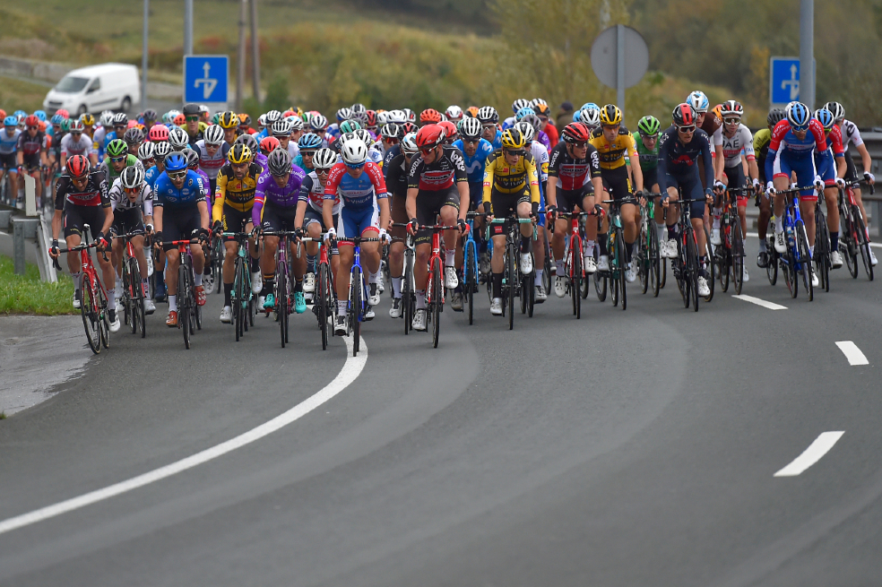 Vuelta a España 2020: Esteban Chaves, cuarto en la primera etapa