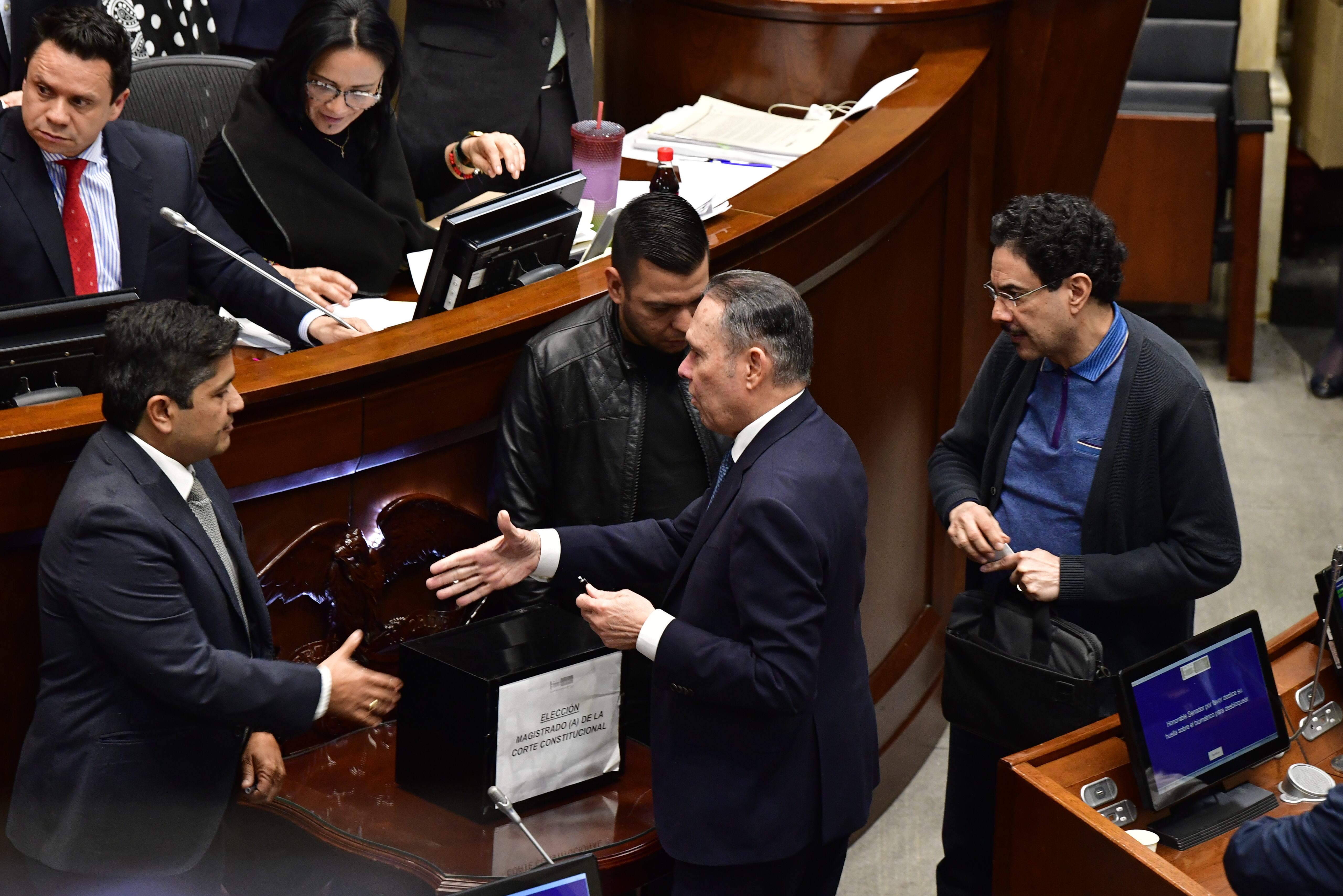 Senador de la Republica durante la elección del nuevo magistrado de la Corte Constitucional en el Senado de la República (Congreso de la República)