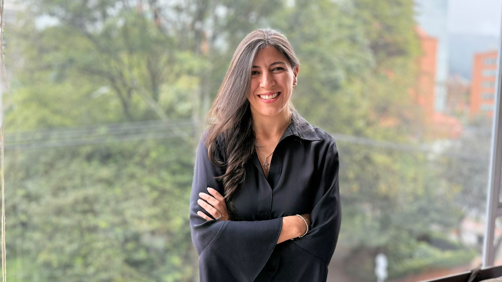 Carolina Chacón, CEO de AcabadosVIS.com
