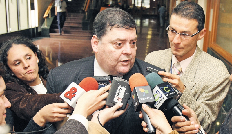 Juicio contra exsenador Álvaro García por desplazamiento empieza en septiembre