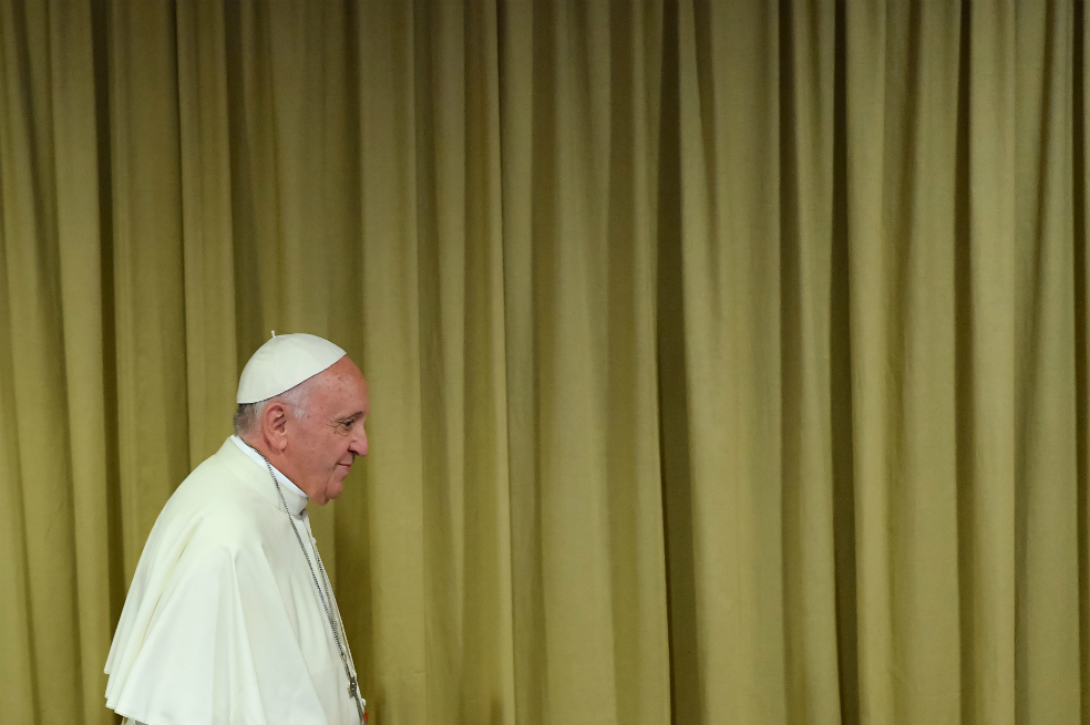 El papa envió 100.000 dólares para ayudar a población afectada en Indonesia