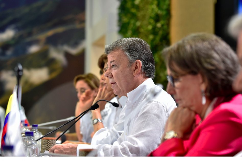 El tiempo conspira contra el proceso de paz: Santos