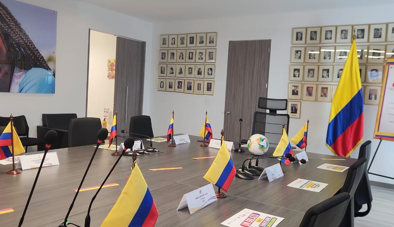 Así se cayó la firma del acuerdo laboral entre Acolfutpro, la Dimayor y la FCF