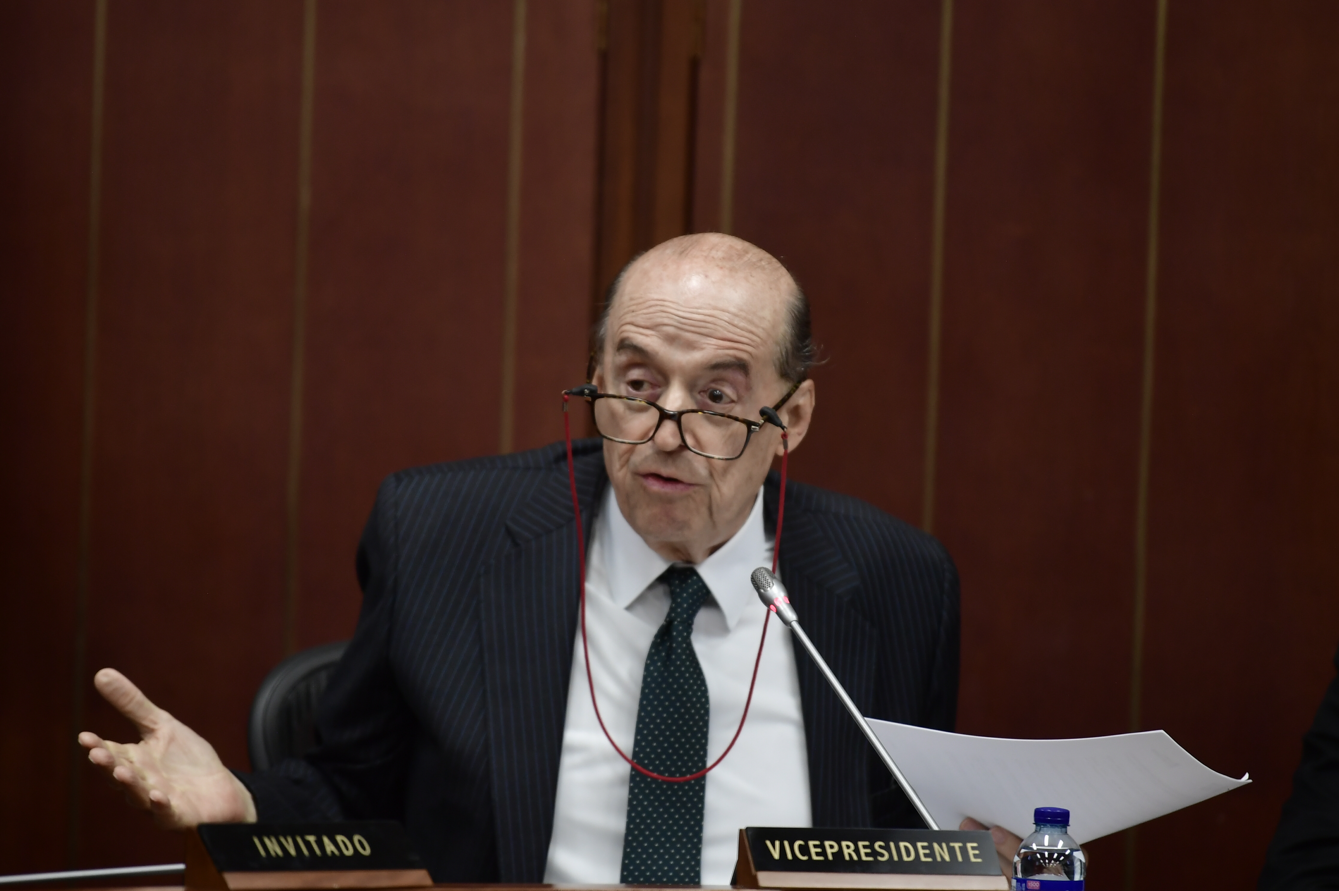 Los “caprichos” por los que la Fiscalía le imputó cargos al excanciller Leyva