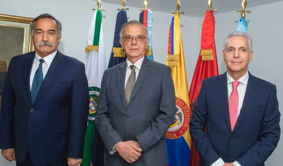 Fiscalía llama a declarar al general (r) Ricardo Díaz, exviceminsitro de Defensa