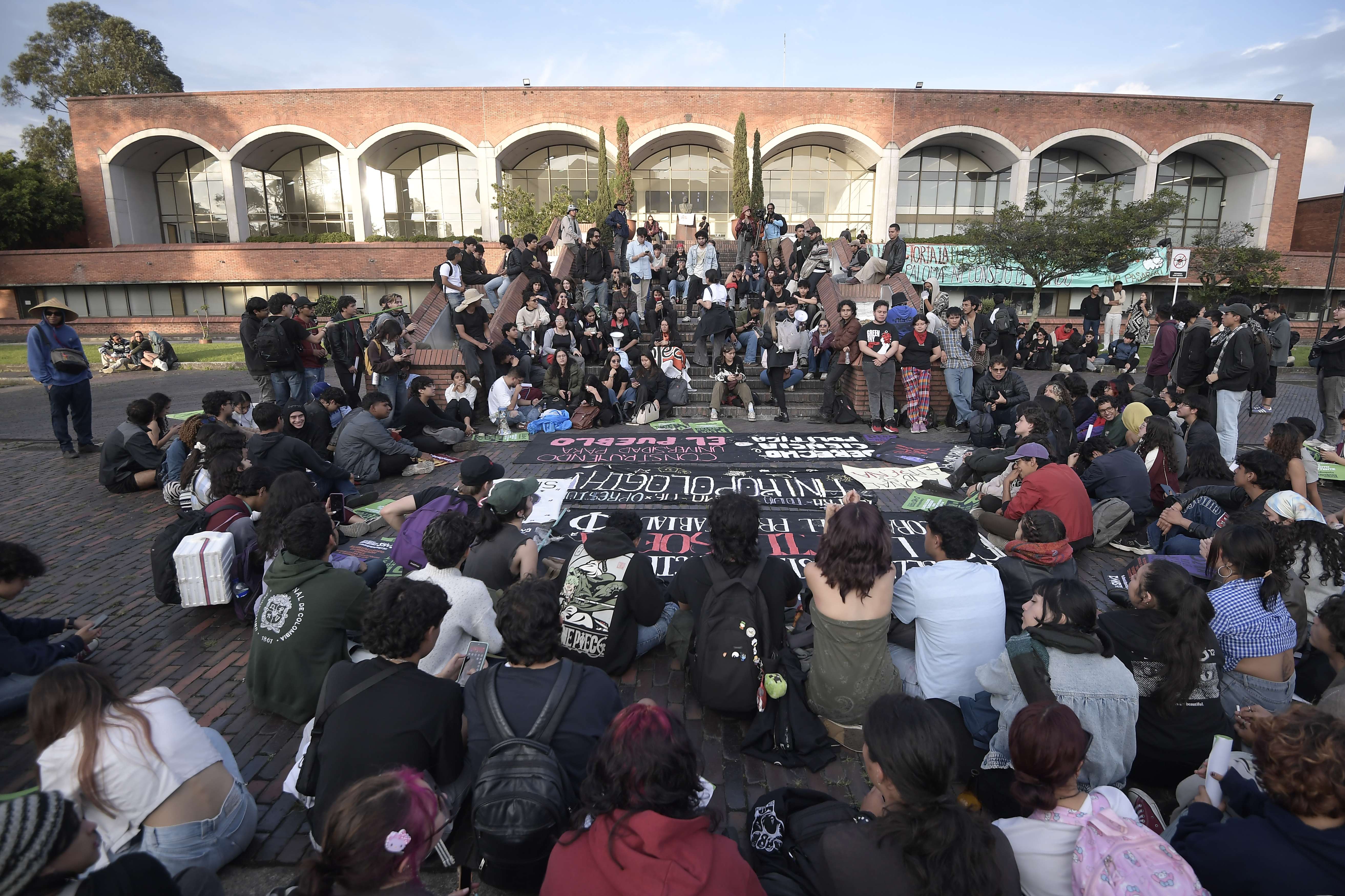 Universidad Nacional cambia el calendario académico para terminar el semestre 2026-1