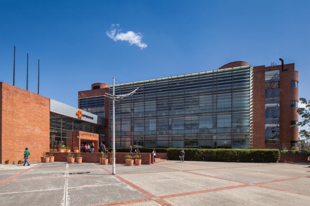 La sede de Compensar en la cra. 68, en Bogotá.Cortesía