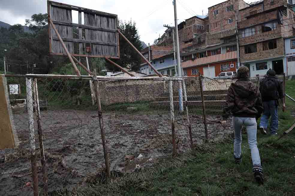 En vilo reubicación de familias cerca al río Fucha