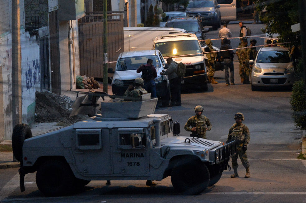 Enfrentamientos armados en dos balnearios de México dejan 18 muertos