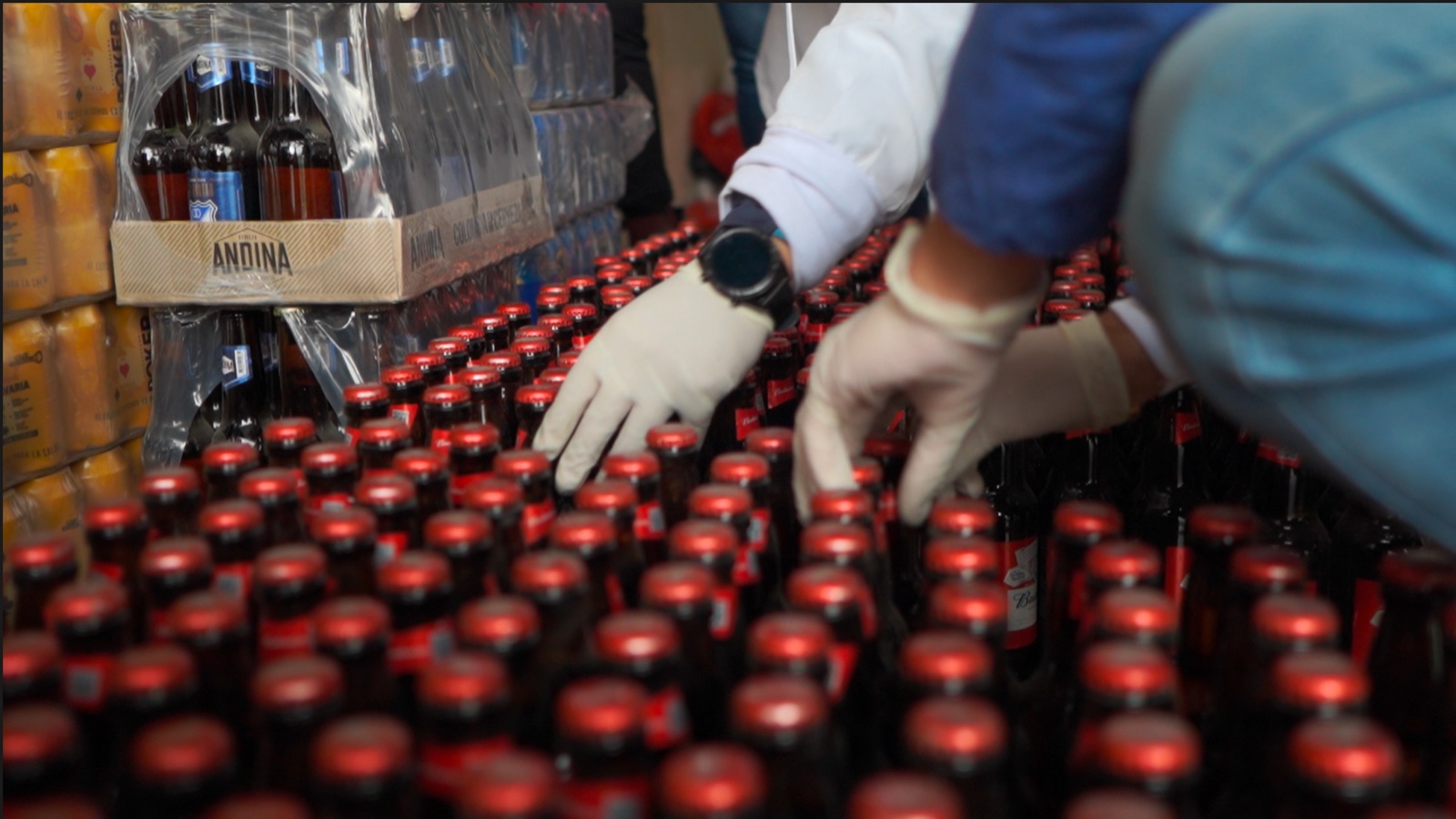 En tienda de Ciudad Bolívar embriagaban a sus clientes con cervezas vencidas