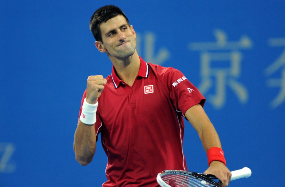 Novak Djokovic derrotó por 6-3 y 7-5 al canadiense Vasek Pospisil //AFP