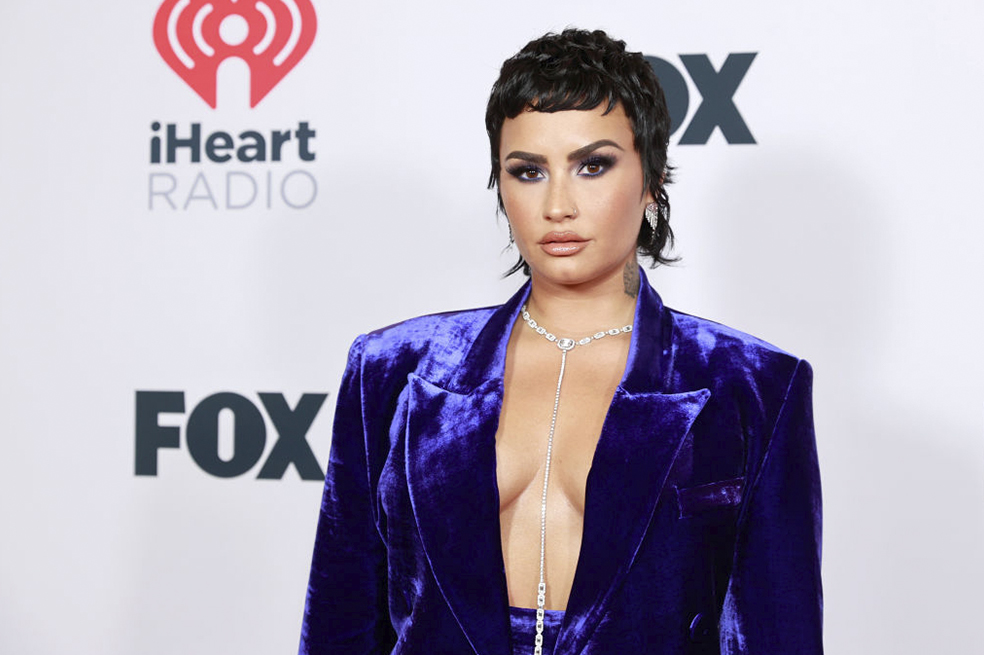 Foto: ¿Demi Lovato está obsesionada y ha estado coqueteando con la ex de Maluma?