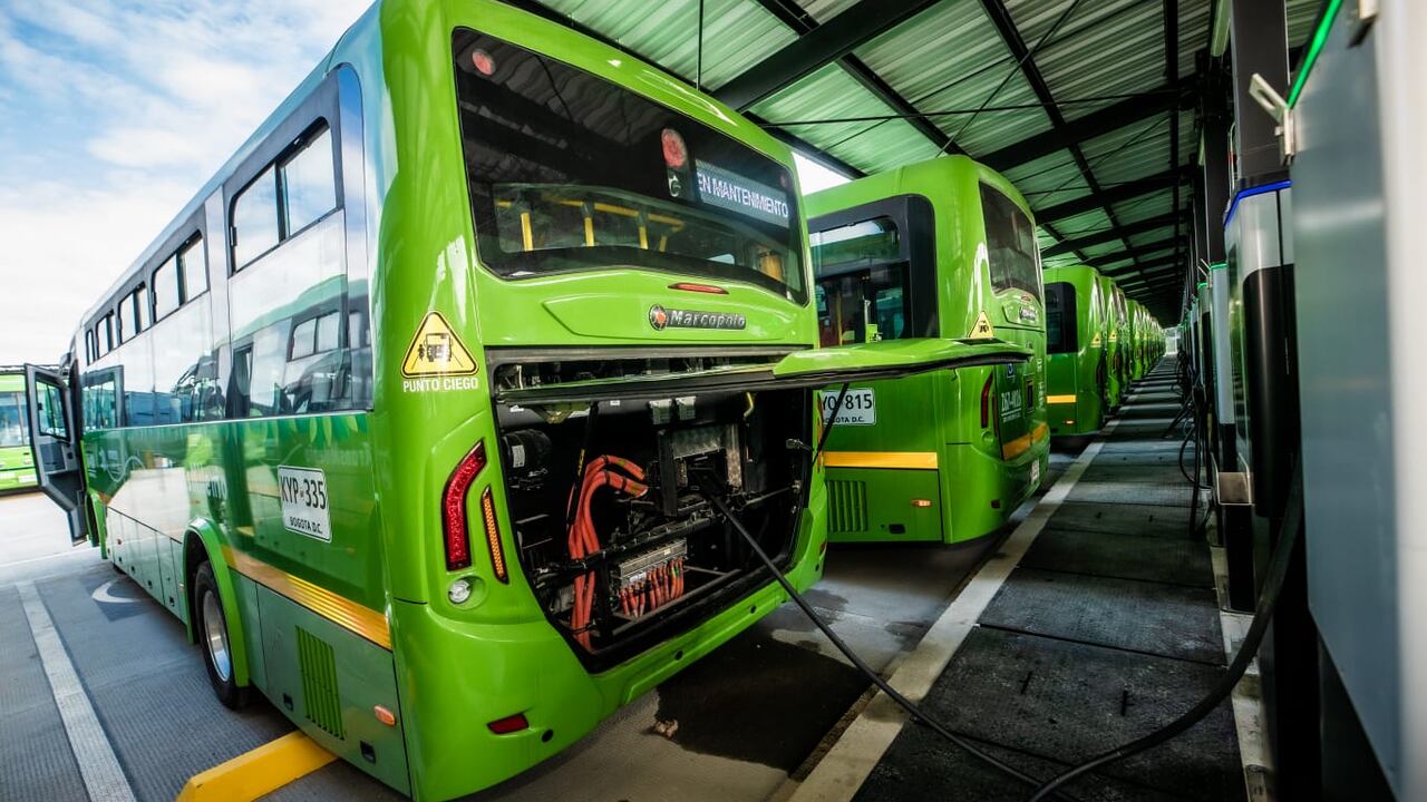 Reciclar las baterías de la transición energética, el reto ambiental que tiene Colombia
