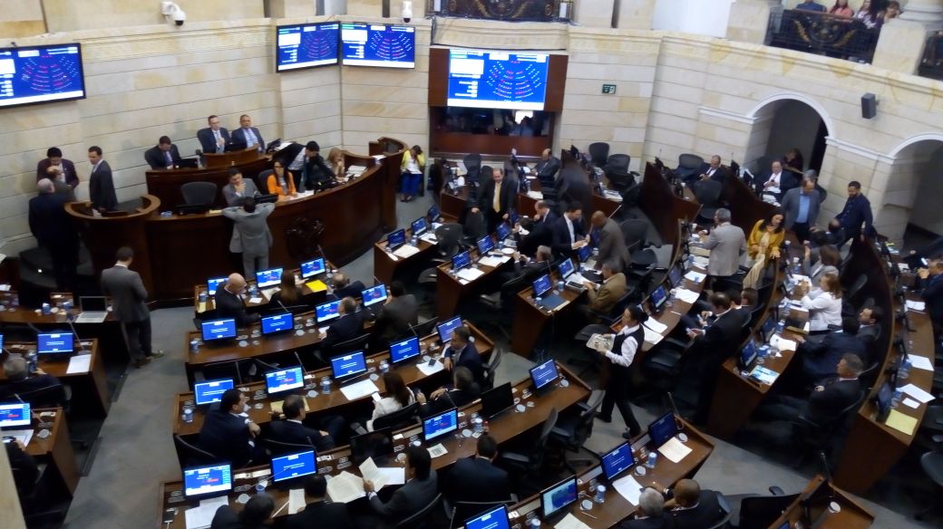 Senado elimina la casa por cárcel para los corruptos