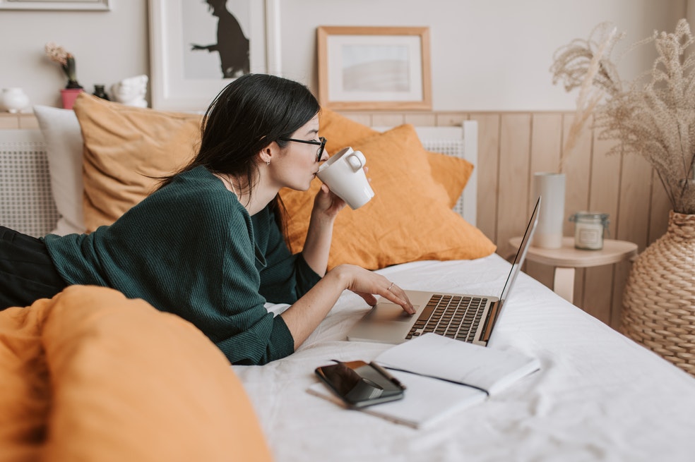 Virgo: Los nacidos bajo este signo se destacan por su atención al detalle, su capacidad de observación y su practicidad. Además, son personas muy calmadas y tranquilas que pueden analizar los problemas sin dejarse afectar por las emociones.
Todas estas características los hacen personas eficaces que sobresalen en los campos en donde se desempeñan. Esto los lleva a ser metódicos y lógicos. Tienen un gusto particular por aprender y disfrutan del orden y la meticulosidad.