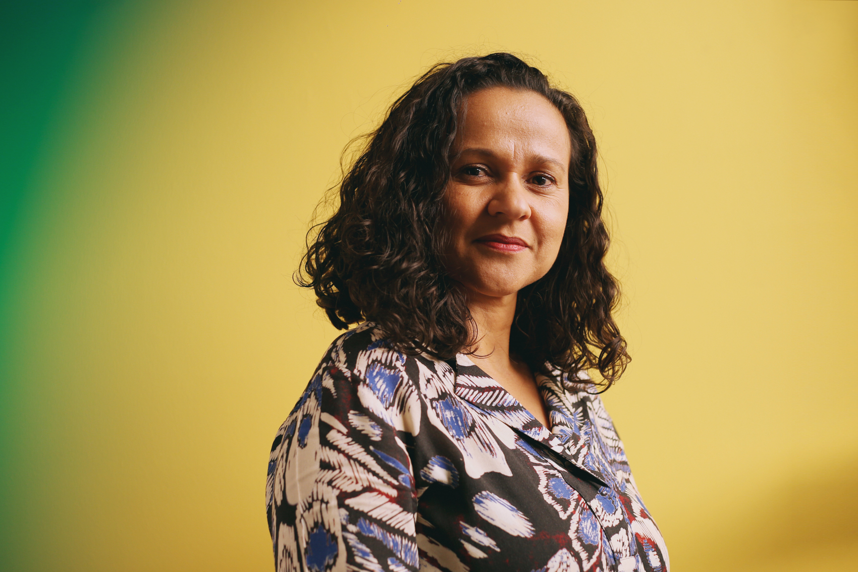 “Las mujeres no tienen por qué salirse de la Iglesia por abortar”: Sandra Mazo