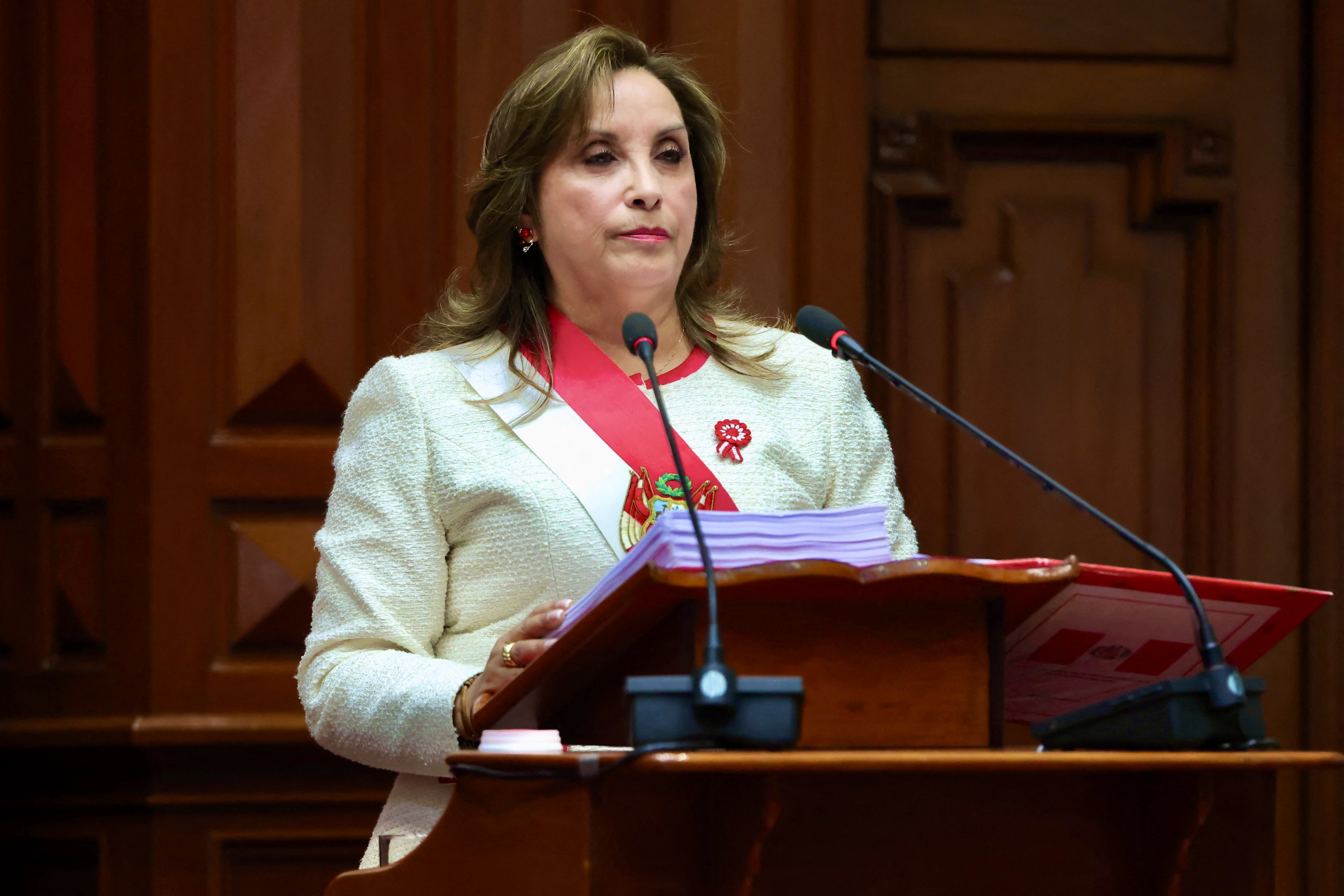 Dina Boluarte, presidenta de Perú, podría ser destituida por Congreso: esto se sabe