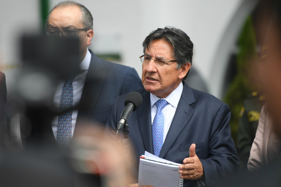 Fiscal reitera que carrobomba entró a la fuerza a la Escuela General Santander