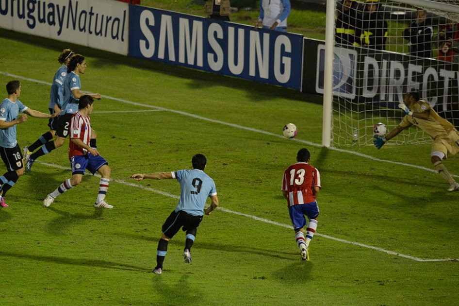 Uruguay se complica tras empatar con Paraguay