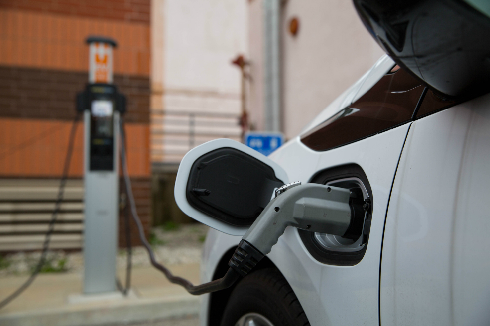 Bogotá da otro paso en busca de una movilidad eléctrica