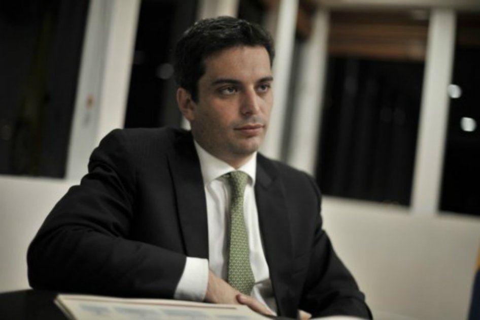Simón Gaviria presentará ante el FMI y el BM el Plan Nacional de Desarrollo        ?