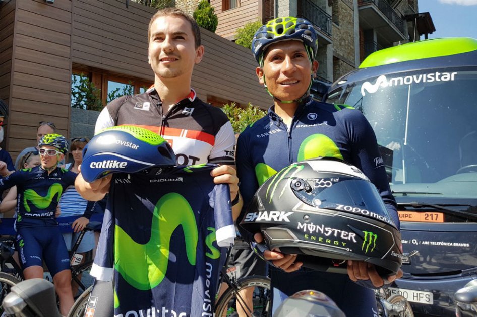 Jorge Lorenzo y Nairo Quintana durante la jornada de descanso en Andorra. Foto: Movistar