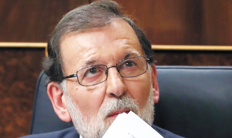 Cataluña y España juegan a la papa caliente