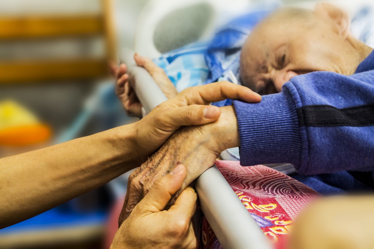 El coronavirus en un país de viejos