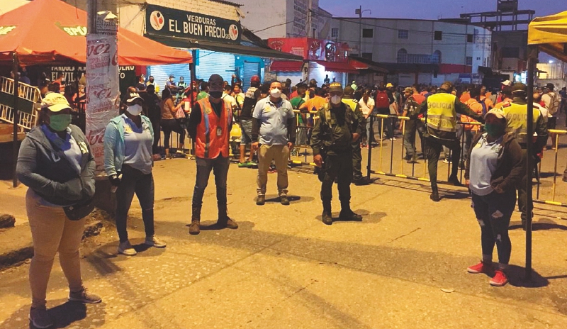 Bazurto, abierto solo para mayoristas  en Cartagena